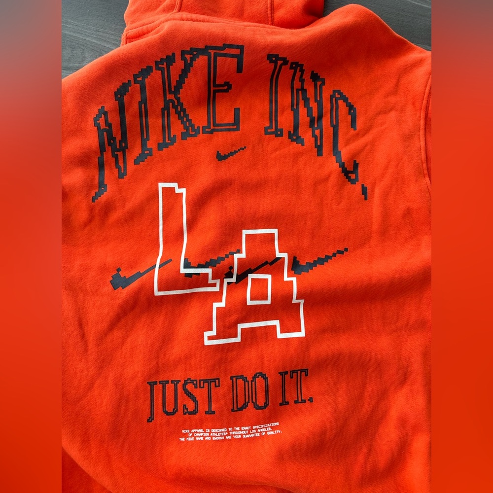NIKE ORANGE HOODIE LA LOS ANGELES CA SIZE large NIKE INC JUST DO IT SWEATSHIRT